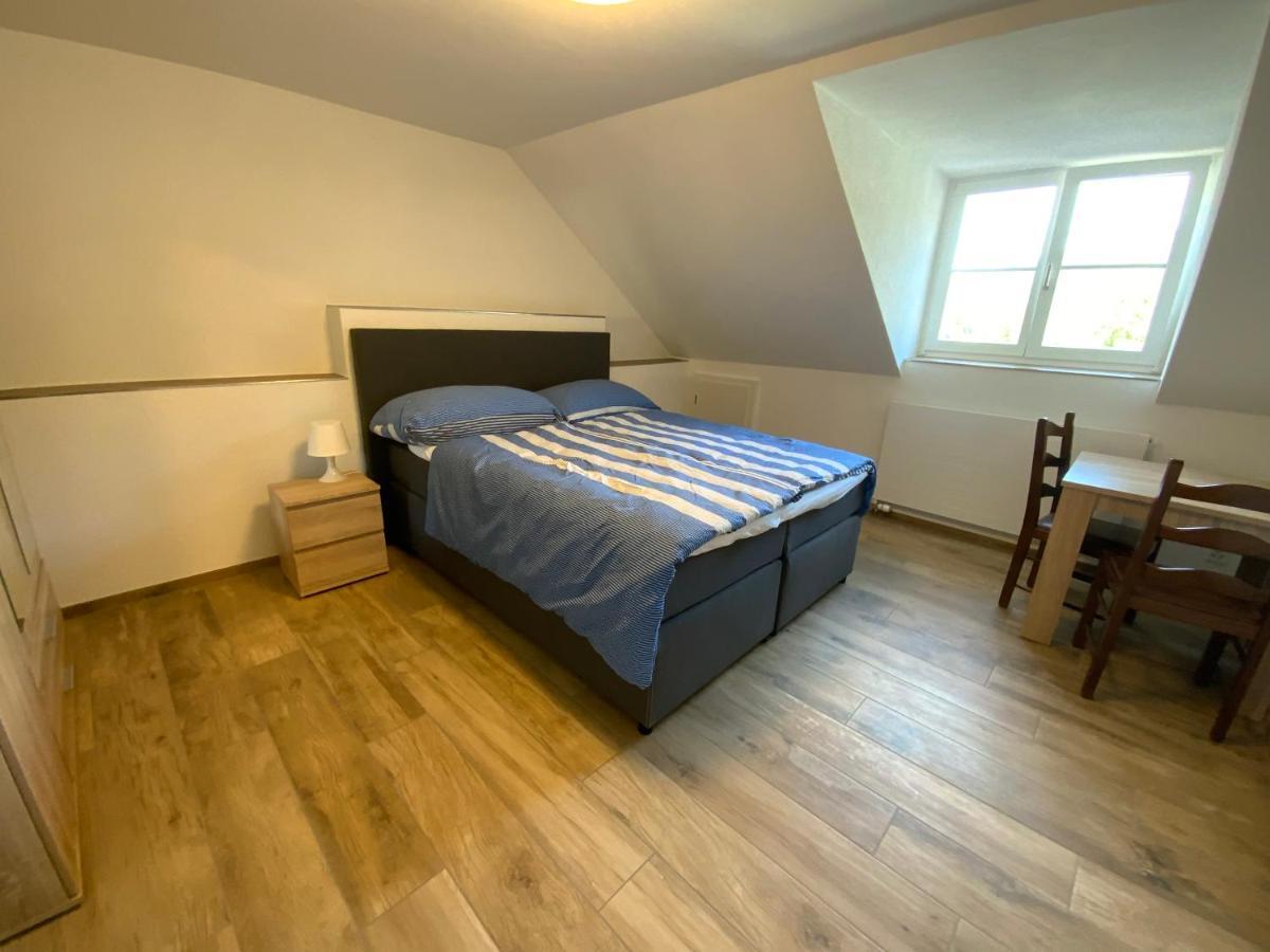 Hotel Gasthof Engel Kleinlutzel Екстер'єр фото